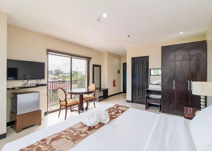 Hotel Main And 3*