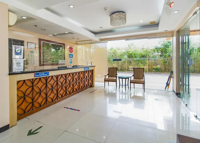 Hotel Main And 3*