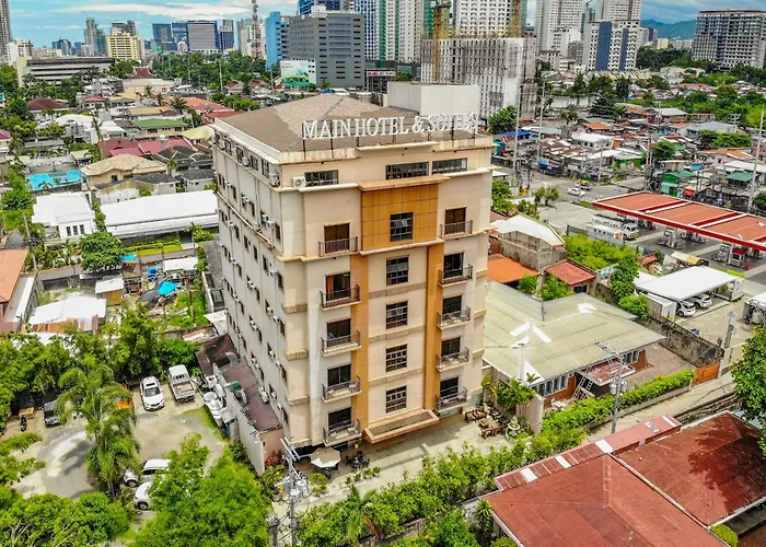 Hotel Main And