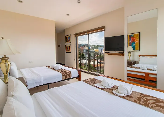 Main And Hotel 3*