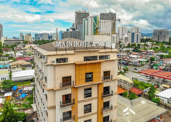 Hotel Main And