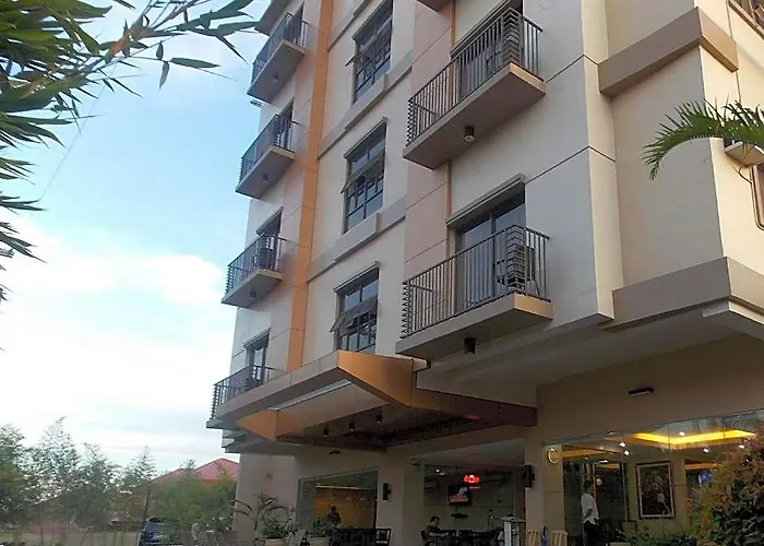 Hotel Main And