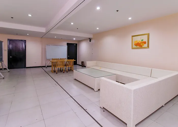 Hotel Main And 3*