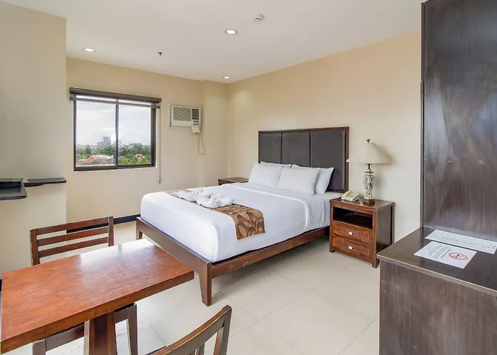 Main And Hotel 3*